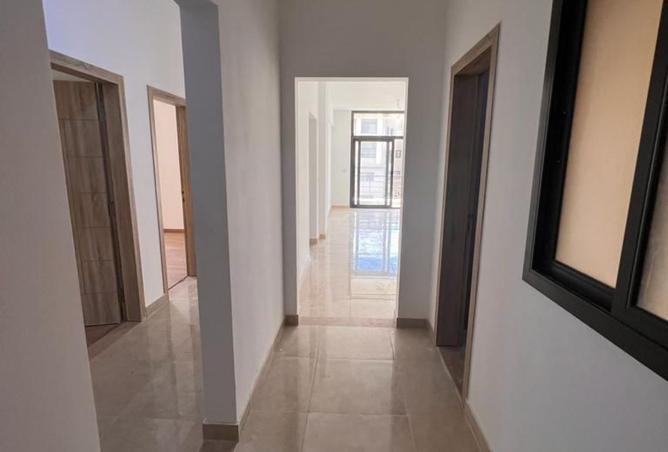 8124584 - Property Image 2