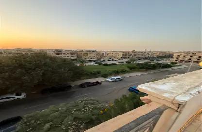 Apartment - 3 Bedrooms - 2 Bathrooms for sale in Omar Khorshid St. - El Banafseg 10 - El Banafseg - New Cairo City - Cairo