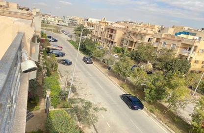 Apartment - 3 Bedrooms - 2 Bathrooms for sale in Al Narges 6 - Al Narges - New Cairo City - Cairo