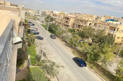 Apartment - 3 Bedrooms - 2 Bathrooms for sale in Al Narges 6 - Al Narges - New Cairo City - Cairo