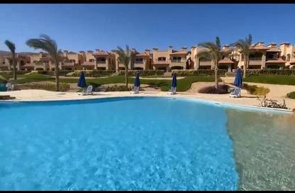 Chalet - 2 Bedrooms - 2 Bathrooms for sale in La Vista Topaz - La Vista - Al Ain Al Sokhna - Suez