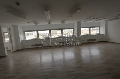 مساحات مكتبية - استوديو - 2 حمامات للايجار في شارع ابو الفدا - الزمالك - القاهرة
