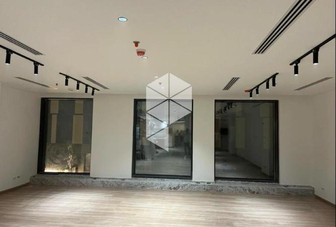 8439730 - Property Image 2