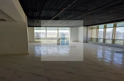 Office Space - Studio - 1 Bathroom for rent in Concord Plaza - South Investors Area - New Cairo City - Cairo