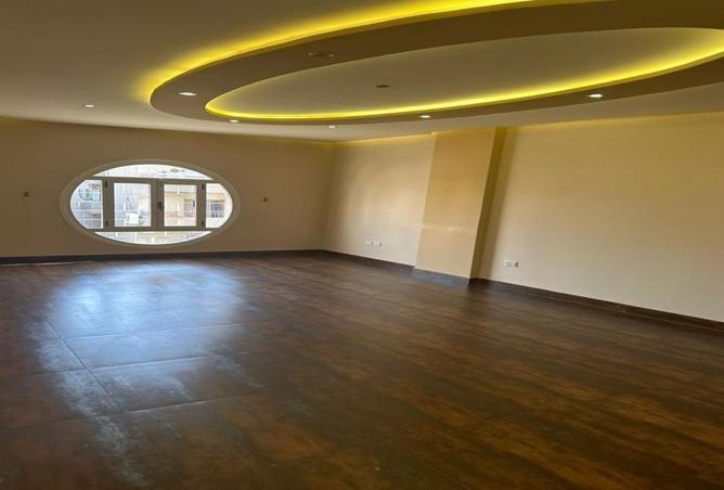 8339923 - Property Main Image