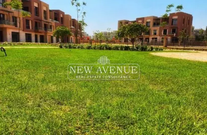 Apartment - 2 Bedrooms - 2 Bathrooms for sale in District 5 Residences - El Katameya Compounds - El Katameya - New Cairo City - Cairo