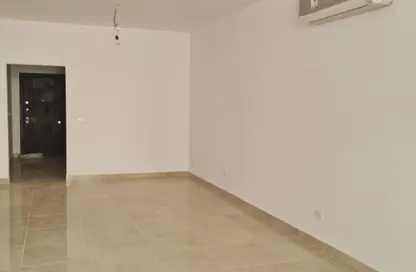 شقة - 3 غرف نوم - 3 حمامات للايجار في مون ريزيدنس - فيفث سكوير - التجمع الخامس - مدينة القاهرة الجديدة - القاهرة
