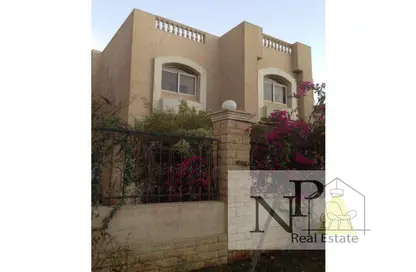 Townhouse - 6 Bedrooms - 4 Bathrooms for sale in Al Safwa - 26th of July Corridor - 6 October City - Giza