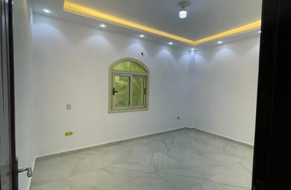 Apartment - 3 Bedrooms - 2 Bathrooms for rent in Area C - Ganoob El Acadimia - New Cairo City - Cairo