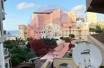 شقة - 3 غرف نوم - 2 حمامات للبيع في شارع رشدي - ستانلي - حي شرق - الاسكندرية