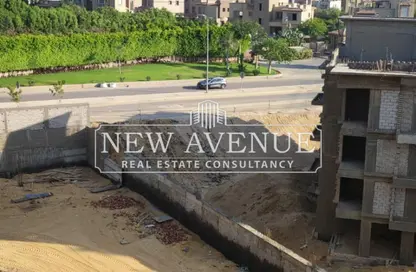 Apartment - 2 Bedrooms - 2 Bathrooms for sale in Lake View Residence 2 - 5th Settlement Compounds - The 5th Settlement - New Cairo City - Cairo
