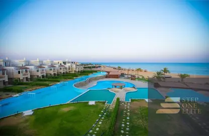 شاليه - 3 غرف نوم - 3 حمامات للبيع في بلو بلو - العين السخنة - السويس