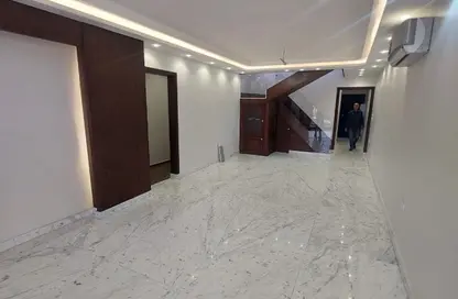 (بنتهاوس  (روف - 3 غرف نوم - 3 حمامات للايجار في ميدتاون - المستثمرين الجنوبية - مدينة القاهرة الجديدة - القاهرة