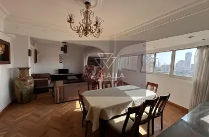 شقة - 3 غرف نوم - 2 حمامات للايجار في شارع شجرة الدر - الزمالك - القاهرة