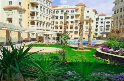 Apartment - 3 Bedrooms - 2 Bathrooms for sale in Leila - North Investors Area - New Cairo City - Cairo