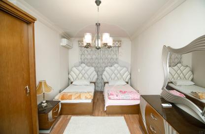 Apartment - 4 Bedrooms - 2 Bathrooms for sale in Mohammad Ngeeb Street - Sidi Beshr - Hay Awal El Montazah - Alexandria