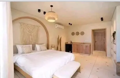 Chalet - 2 Bedrooms - 2 Bathrooms for sale in Seashore - Ras Al Hekma - North Coast