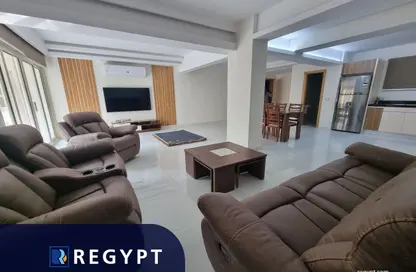 Apartment - 2 Bedrooms - 2 Bathrooms for rent in Street 11 - Maadi - Hay El Maadi - Cairo