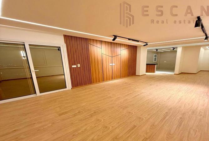 8182947 - Property Image 3