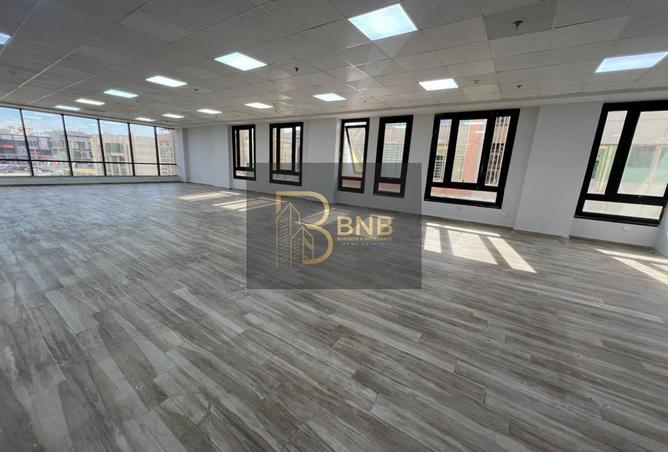 8110411 - Property Image 3