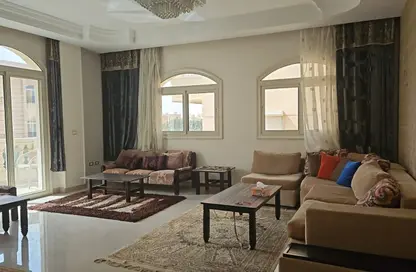 شقة - 3 غرف نوم - 3 حمامات للايجار في شارع علي السباعي - الياسمين 5 - الياسمين - مدينة القاهرة الجديدة - القاهرة