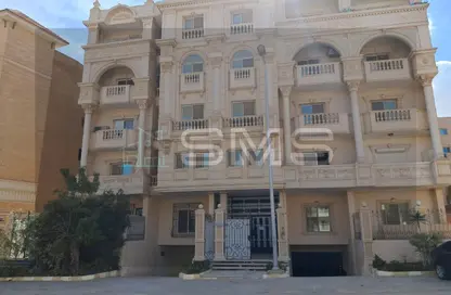 Apartment - 3 Bedrooms - 3 Bathrooms for sale in South Lotus - El Lotus - New Cairo City - Cairo