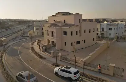 Twin House - 4 Bedrooms - 5 Bathrooms for sale in Levana - Uptown Cairo - Mokattam - Cairo