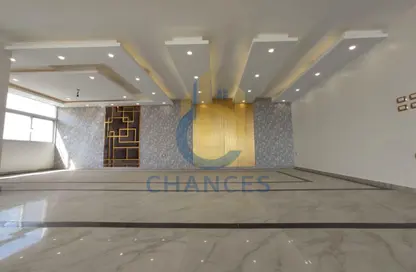 Apartment - 5 Bedrooms - 5 Bathrooms for sale in Cornish El Nile St. - Maadi - Hay El Maadi - Cairo