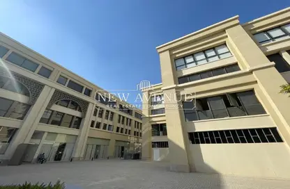 Office Space - Studio - 2 Bathrooms for sale in Mivida - 5th Settlement Compounds - The 5th Settlement - New Cairo City - Cairo