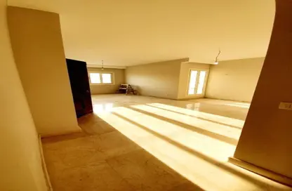 Apartment - 2 Bedrooms - 2 Bathrooms for sale in Hyde Park - 5th Settlement Compounds - The 5th Settlement - New Cairo City - Cairo
