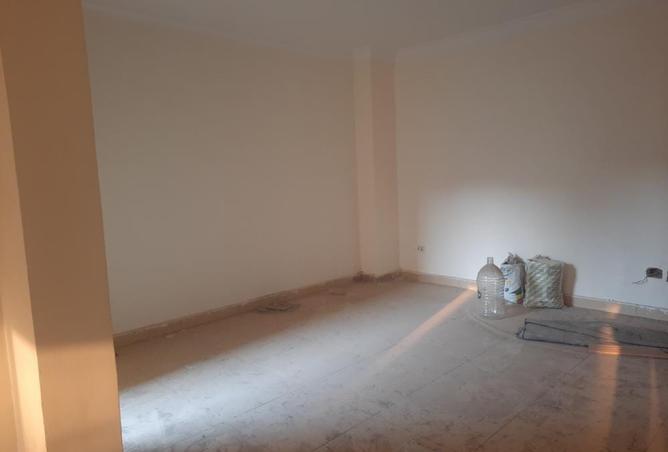 8438851 - Property Image 2