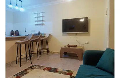 Apartment - 1 Bedroom - 1 Bathroom for rent in Al Mokattam St. - Al Abageyah - El Khalifa - Cairo