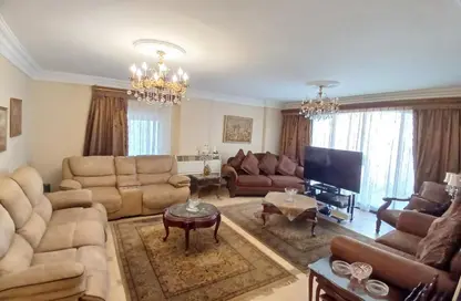 Apartment - 4 Bedrooms - 2 Bathrooms for sale in Al Nozha Bridge - Almazah - Heliopolis - Masr El Gedida - Cairo