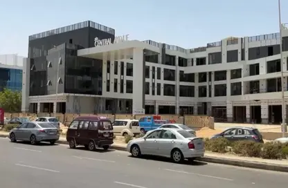Shop - Studio - 3 Bathrooms for sale in Central Avenue - 2nd District - Sheikh Zayed City - Giza