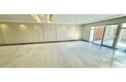 Penthouse - 2 Bedrooms - 2 Bathrooms for sale in October Plaza - 6 October Compounds - 6 October City - Giza