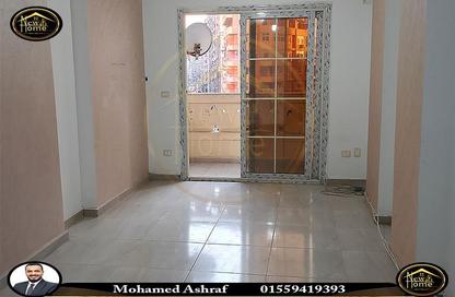 شقة - 3 غرف نوم - 2 حمامات للبيع في المندرة - حي ثان المنتزة - الاسكندرية