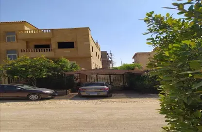 Apartment - 3 Bedrooms - 2 Bathrooms for sale in Al Bostan St. - 9th District - Sheikh Zayed City - Giza