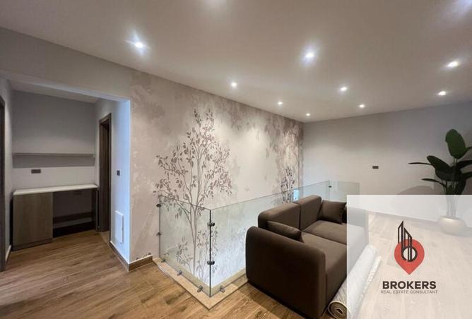 8253380 - Property Image 3