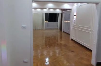 Apartment - 3 Bedrooms - 2 Bathrooms for sale in Mosadak St. - Dokki - Giza