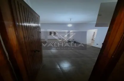 شقة - 2 غرف نوم - 2 حمامات للايجار في شارع محمد مظهر - الزمالك - القاهرة