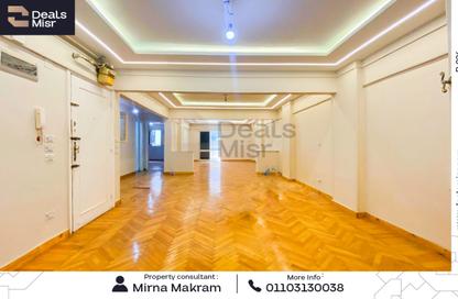 Apartment - 4 Bedrooms - 2 Bathrooms for rent in Al Horreya Road - Saba Basha - Hay Sharq - Alexandria