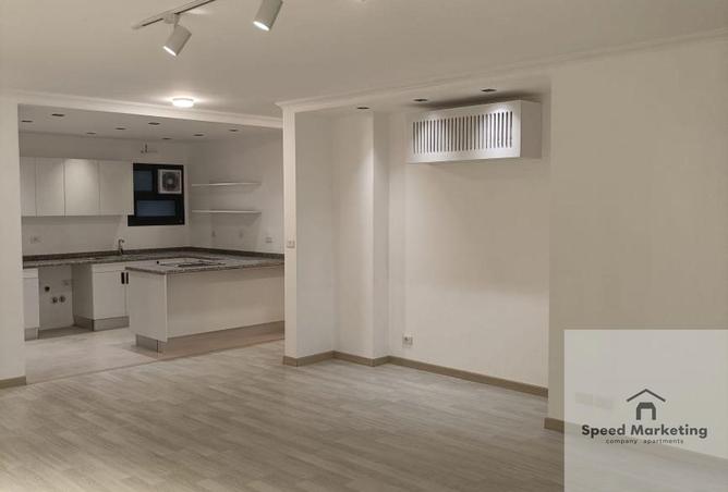 8372000 - صورة العقار 3