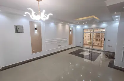 Apartment - 2 Bedrooms - 2 Bathrooms for sale in Madinaty - Cairo
