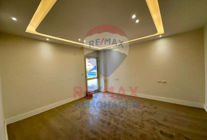 8493888 - Property Image 3