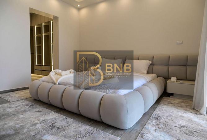 7921236 - Property Image 2