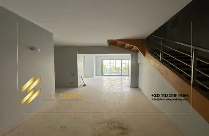 شقة - 3 غرف نوم - 3 حمامات للايجار في فيلدج جيت - المستثمرين الجنوبية - مدينة القاهرة الجديدة - القاهرة