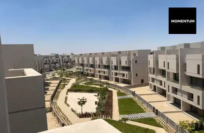 شقة - 3 غرف نوم - 3 حمامات للبيع في كمبوند البروج - كمبوندات الشروق - مدينة الشروق - القاهرة