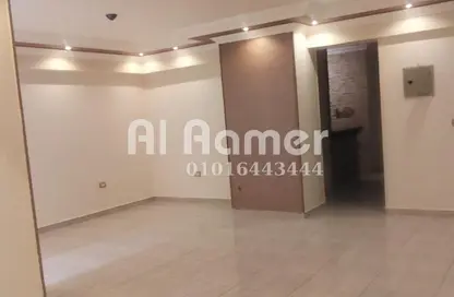 شقة - 3 غرف نوم - 2 حمامات للايجار في شارع سوق زهراء المعادي - زهراء المعادي - حي المعادي - القاهرة