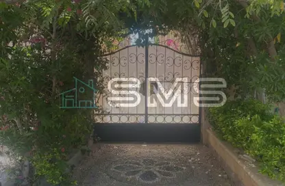 Apartment - 4 Bedrooms - 4 Bathrooms for sale in Doctor Yassin Abdel Ghaffar St. - Area C - Ganoob El Acadimia - New Cairo City - Cairo