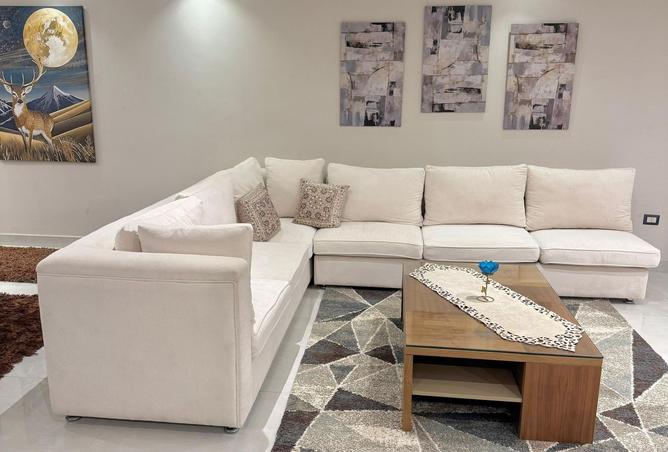 8388821 - Property Image 2